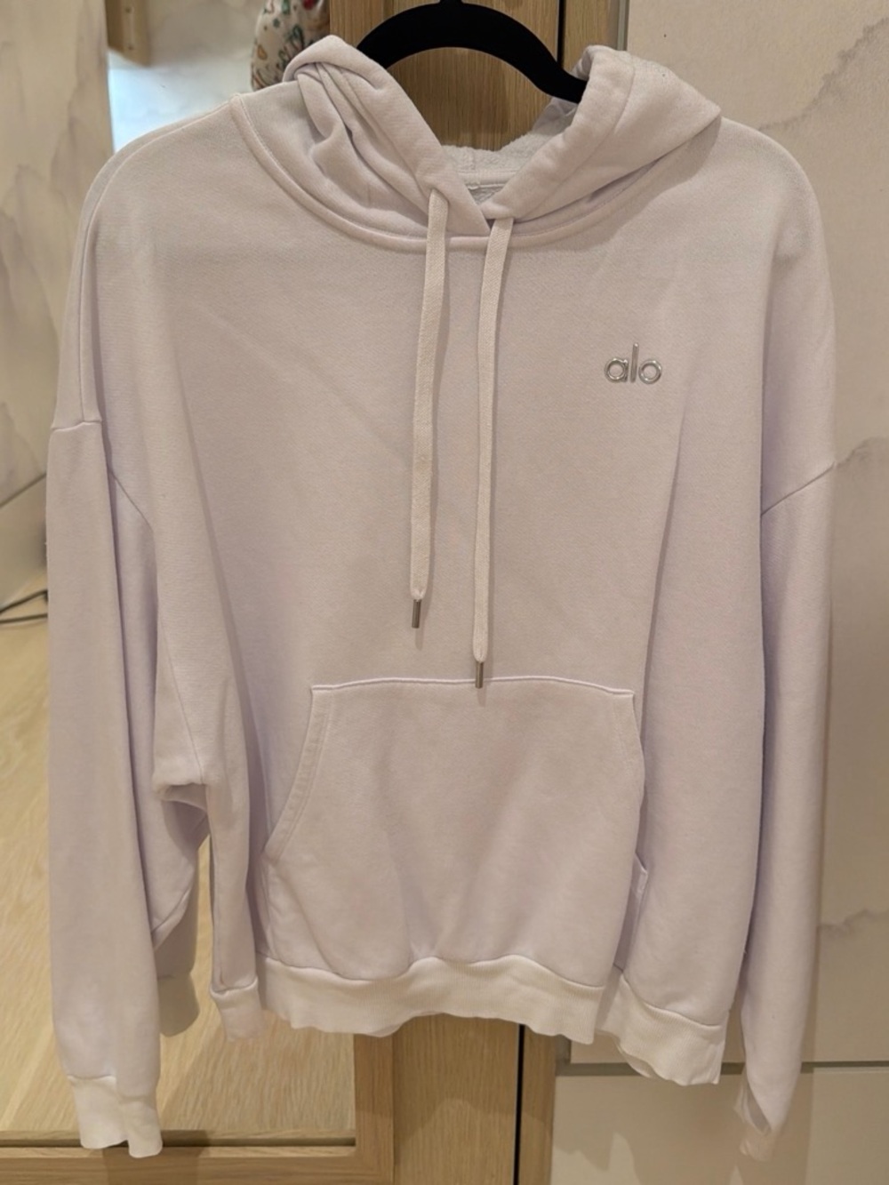 Alo White Hoodie Sweatshirt size Medium